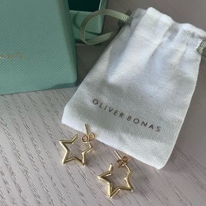 Oliver Bonas Star Earrings • NEW